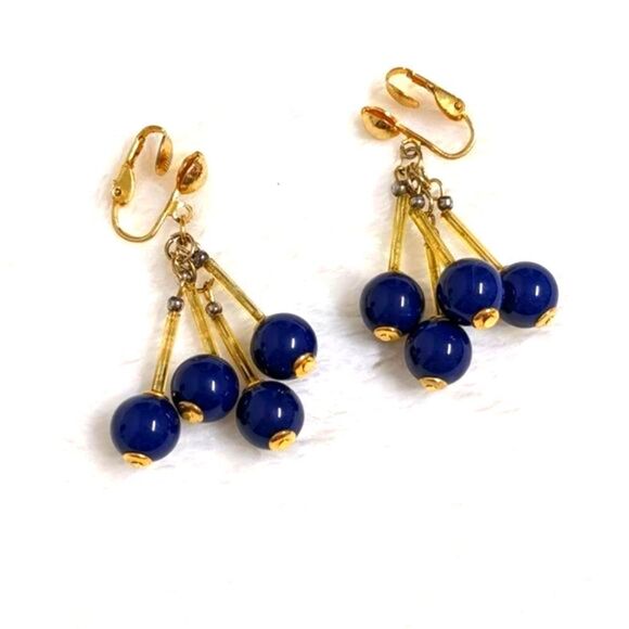 Jewelry - Vintage 1960's Goldtone & Navy Cluster Dangle Clip Earrings